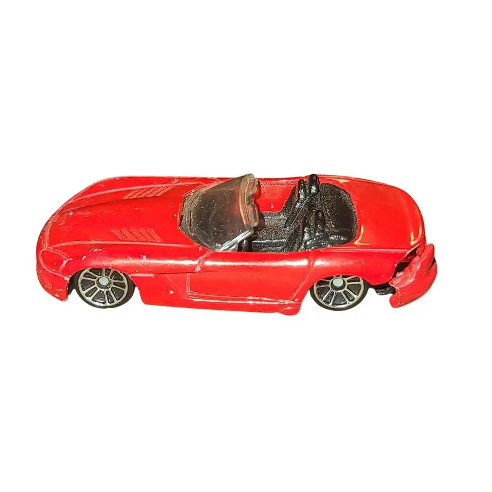 Maisto 2007 Fresh Metal 1:64 Dodge Viper SRT/10 Red, Damage On the back fender
